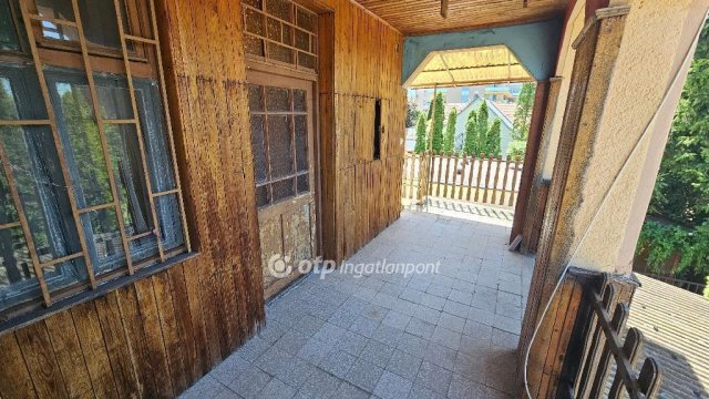 Eladó nyaraló, Mezőkövesden 25 M Ft, 2+2 szobás