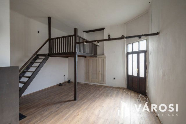 Kiadó üzlethelyiség, Hódmezővásárhelyen 150 E Ft / hó