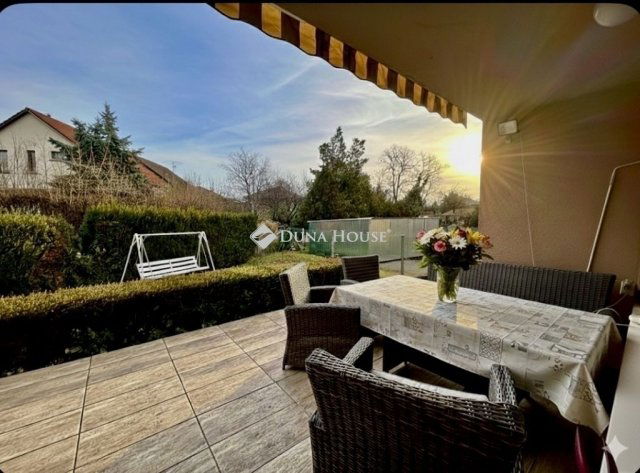 Eladó családi ház, Budapesten, XVIII. kerületben 145 M Ft