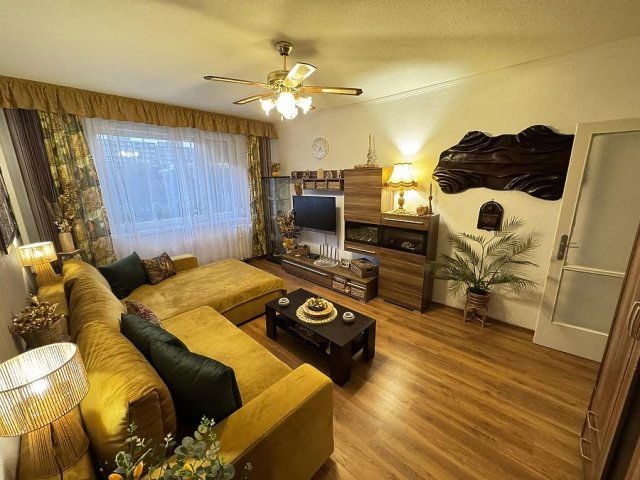 Eladó panellakás, Budapesten, IV. kerületben, Virág utcában