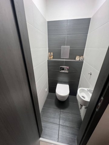 Eladó téglalakás, Szigetszentmiklóson 79.9 M Ft, 2+1 szobás
