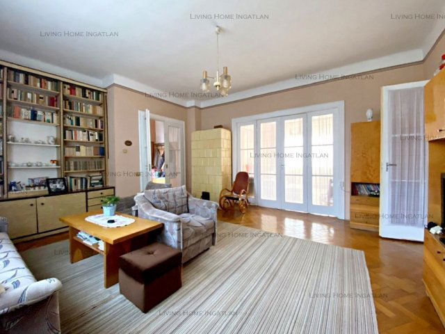 Eladó családi ház, Szentendrén 147.9 M Ft, 4 szobás