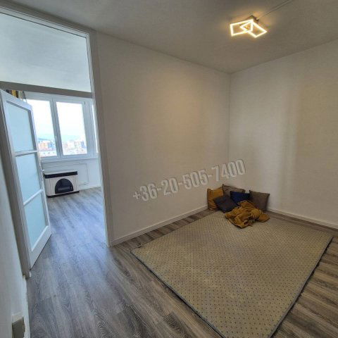 Eladó téglalakás, Miskolcon 32.9 M Ft, 3 szobás