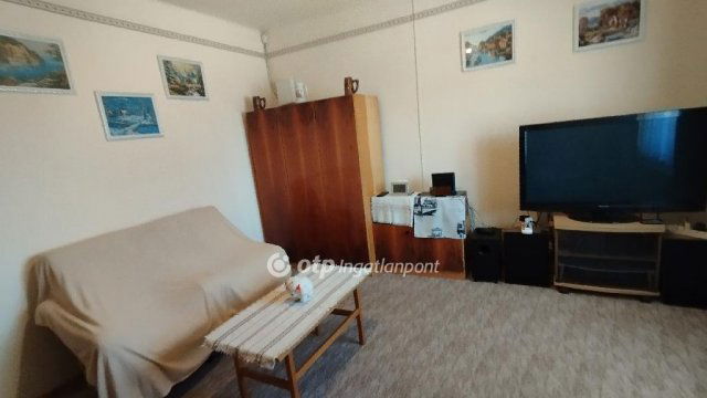 Eladó családi ház, Tápiószecsőn 38.6 M Ft, 2 szobás