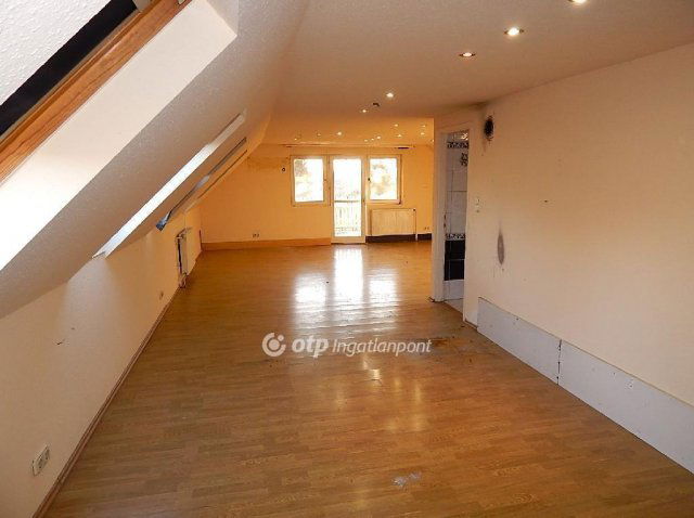 Eladó családi ház, Pátyon 89.9 M Ft, 5+1 szobás