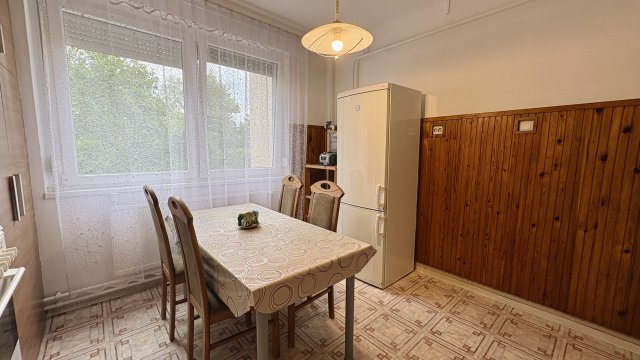 Kiadó téglalakás, albérlet, Debrecenben 180 E Ft / hó, 2 szobás