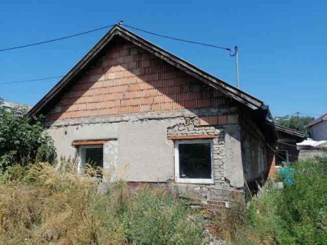 Eladó családi ház, Nyergesújfaluban 21.6 M Ft, 1 szobás