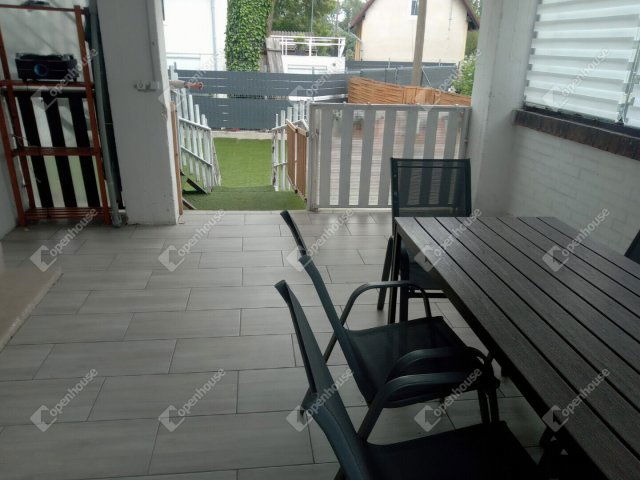 Eladó nyaraló, Szegeden 27.5 M Ft, 2 szobás