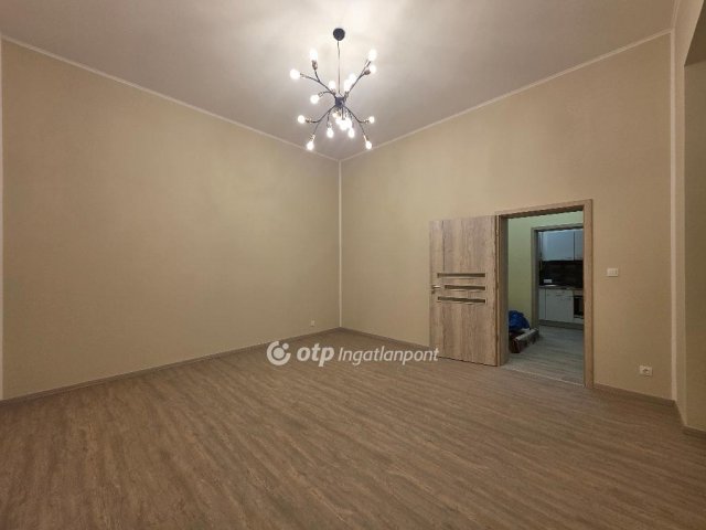 Eladó téglalakás, Budapesten, VIII. kerületben 79.2 M Ft