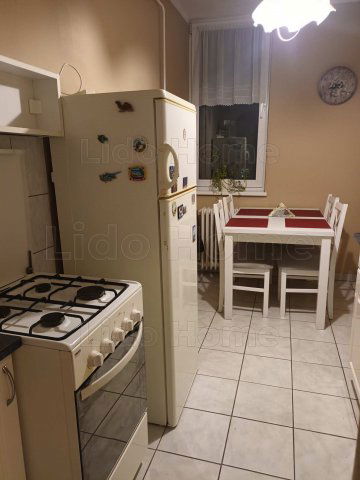 Eladó téglalakás, Oroszlányban 33.9 M Ft, 3 szobás