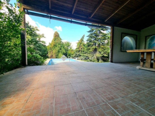 Eladó családi ház, Szigetszentmiklóson 98.9 M Ft, 5 szobás