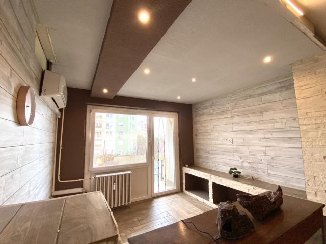 Eladó panellakás, Szegeden, Gyöngyvirág utcában 47.9 M Ft