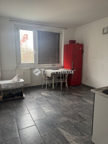 Eladó panellakás, Mosonmagyaróváron 35.9 M Ft, 1 szobás