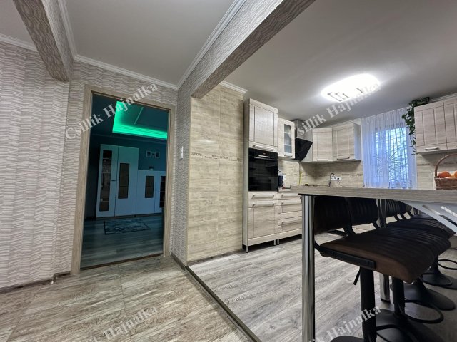 Eladó téglalakás, Szolnokon, Gyökér utcában 34.9 M Ft