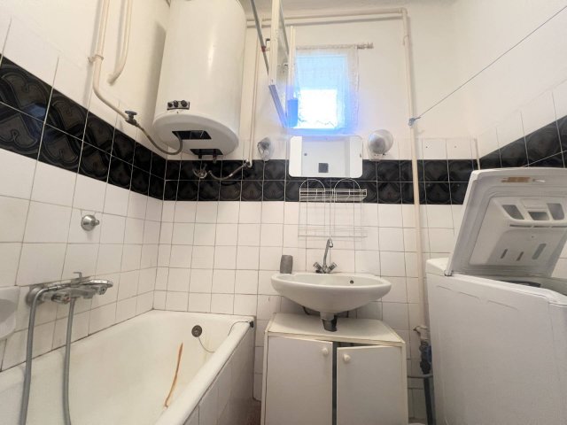 Eladó családi ház, Vésztőn 17.5 M Ft, 2 szobás
