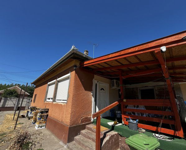 Eladó családi ház, Ceglédbercelen 64.9 M Ft, 2 szobás