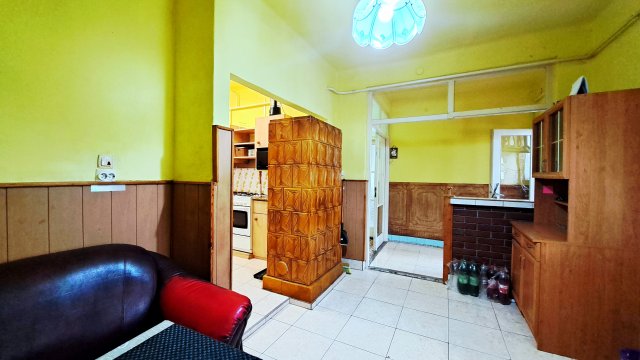 Eladó családi ház, Sárosdon 49.9 M Ft, 6 szobás