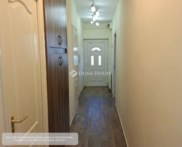 Eladó téglalakás, Szegeden 64 M Ft, 3 szobás