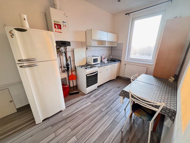 Kiadó téglalakás, albérlet, Győrött 140 E Ft / hó, 1+1 szobás