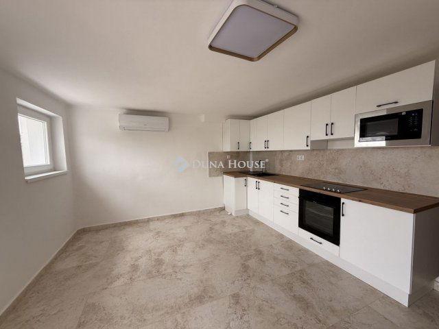 Eladó nyaraló, Harkányban 49.9 M Ft, 2 szobás