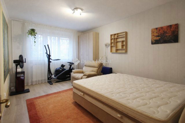 Eladó panellakás, Budapesten, IV. kerületben 67.5 M Ft, 2 szobás