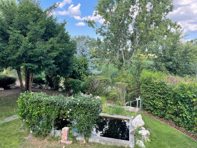 Eladó családi ház, Taksonyon 295 M Ft, 7 szobás