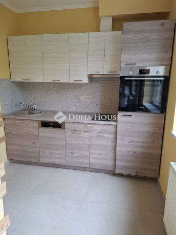 Kiadó téglalakás, albérlet, Szekszárdon 132 E Ft / hó
