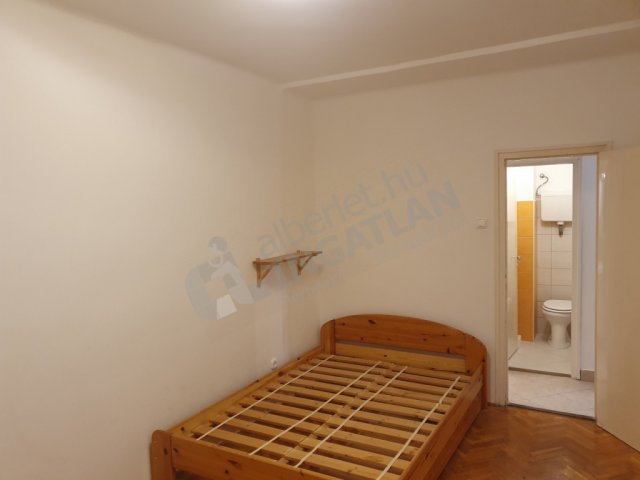 Kiadó téglalakás, albérlet, XI. kerületben, Karolina úton