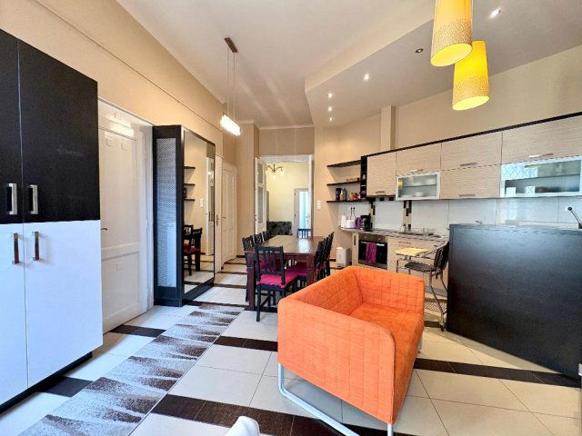 Eladó téglalakás, Budapesten, VIII. kerületben 129.9 M Ft