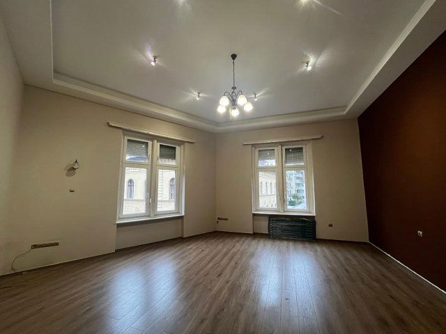 Eladó téglalakás, Budapesten, VIII. kerületben 98.9 M Ft