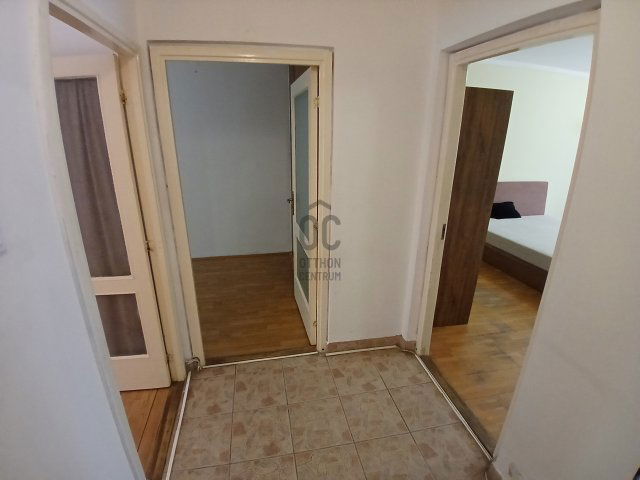 Eladó panellakás, Hajdúszoboszlón 59.9 M Ft, 3 szobás