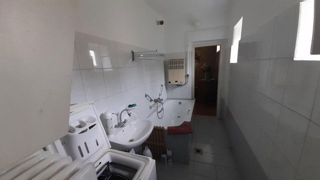 Eladó családi ház, Verpeléten 0.017 M Ft, 4 szobás