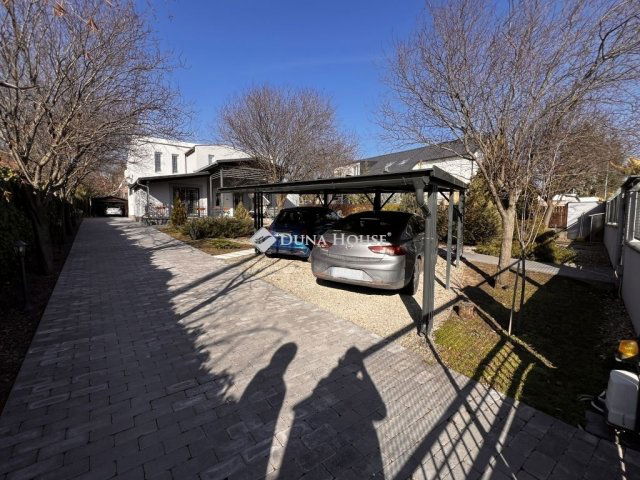 Eladó családi ház, Budapesten, XXII. kerületben 360 M Ft