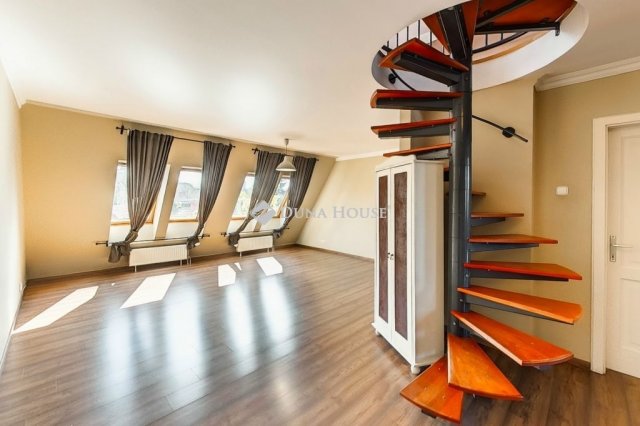 Eladó téglalakás, Kecskeméten 78.8 M Ft, 2+1 szobás