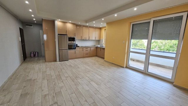 Kiadó téglalakás, albérlet, Debrecenben 330 E Ft / hó, 4 szobás