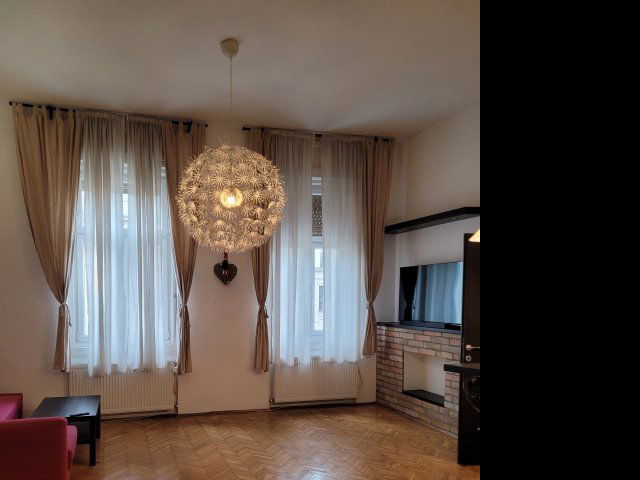 Eladó téglalakás, Budapesten, VI. kerületben, Teréz körúton