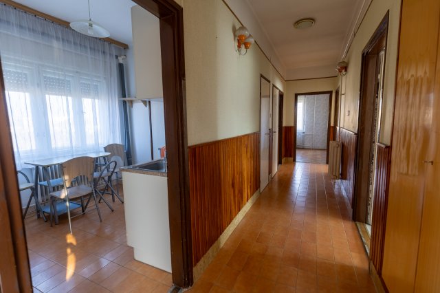 Eladó családi ház, Szabadbattyánban 67.5 M Ft, 5 szobás