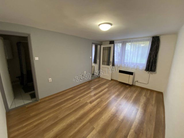 Kiadó téglalakás, albérlet, Vácon 130 E Ft / hó, 1 szobás