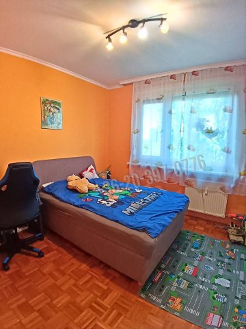 Eladó panellakás, Győrött, Attila utcában 49.9 M Ft, 2 szobás