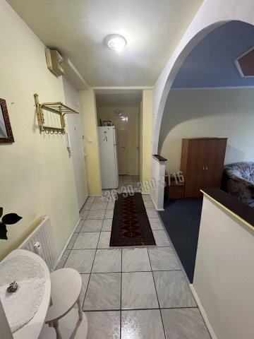 Eladó panellakás, Dunaföldváron 27.5 M Ft, 1+1 szobás