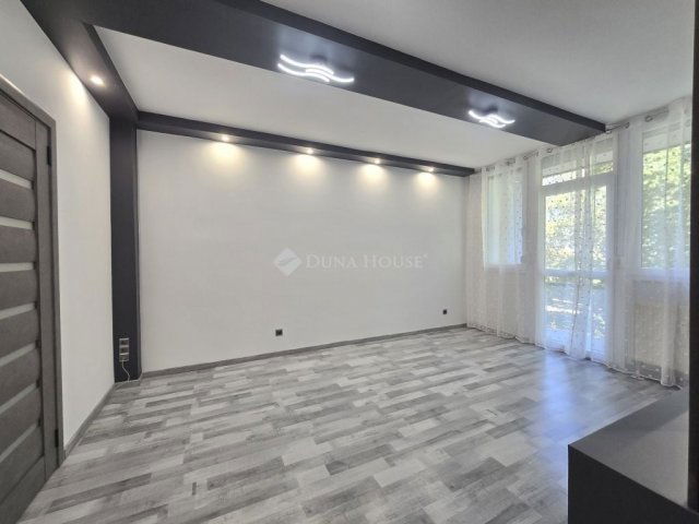 Eladó panellakás, Budapesten, XVIII. kerületben 84.9 M Ft