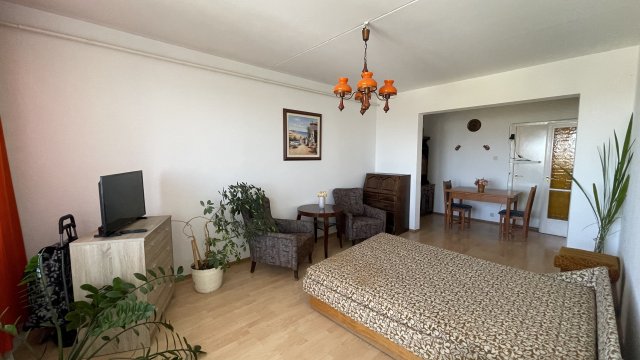 Eladó panellakás, Győrött 49.9 M Ft, 2 szobás