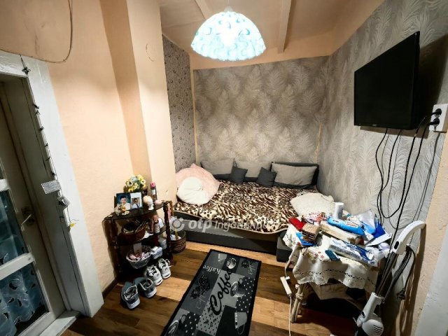 Eladó családi ház, Túrkevén 8.9 M Ft, 1+1 szobás