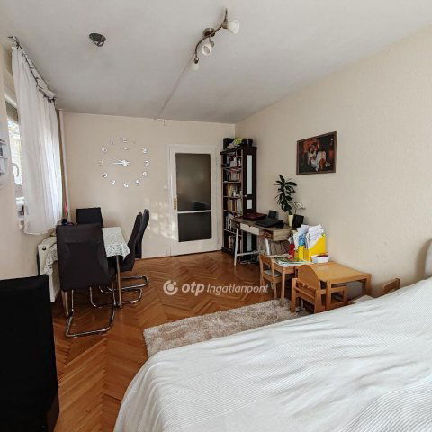 Eladó panellakás, Budapesten, XI. kerületben 73.9 M Ft, 2 szobás