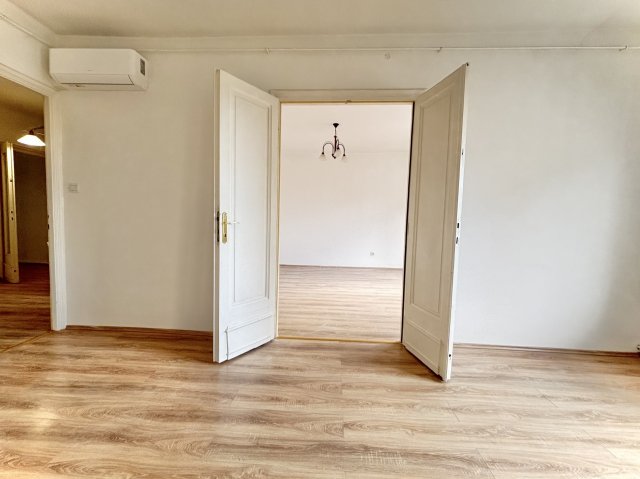 Kiadó téglalakás, albérlet, VII. kerületben, Dohány utcában