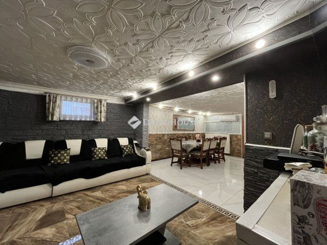 Eladó családi ház, Pakson, Szent János utcában 26.9 M Ft