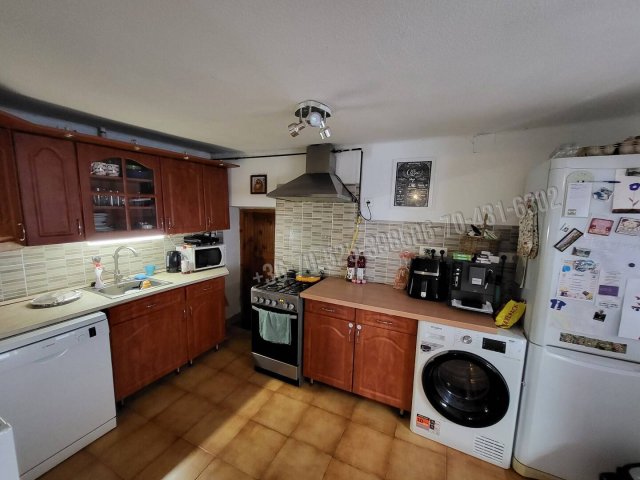 Eladó családi ház, Törtelen 45 M Ft, 3 szobás