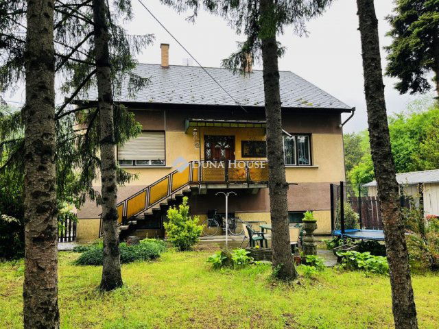 Eladó családi ház, Mendén 59.9 M Ft, 4 szobás