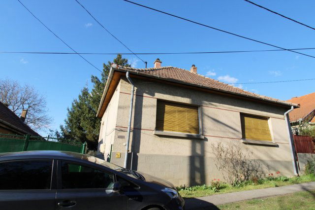 Eladó családi ház, Apcon 22.8 M Ft, 3 szobás