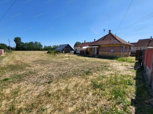 Eladó családi ház, Fábiánházán 13.9 M Ft, 2 szobás